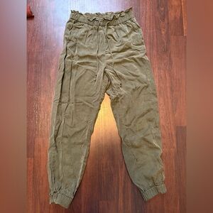 Banana Republic Olive Green Elastic Waist Pants